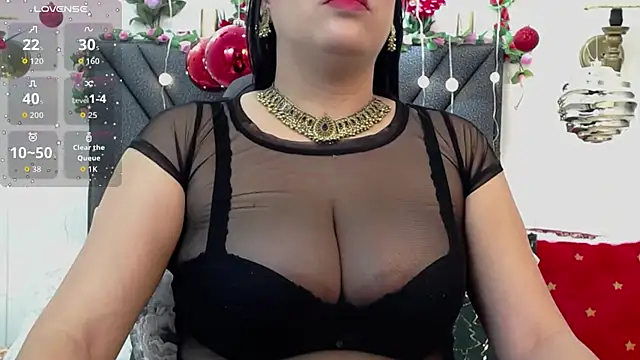 IndraKaur  online show from November 27, 2025, 1:13 pm