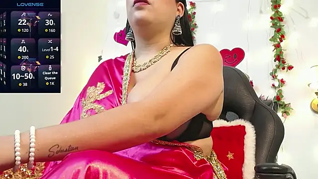 IndraKaur  online show from May 19, 2026, 12:11 pm