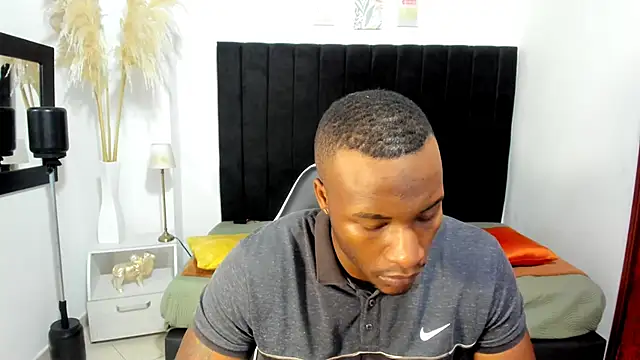 Snapshot of chrstian_lewis1 chatting on November 10, 2025, 11:31 am chrstian lewis1 online show from November 10, 2025, 11:31 am