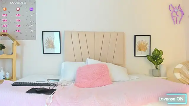  Miaa khalifa  online show from February 14, 2026, 12:13 pm