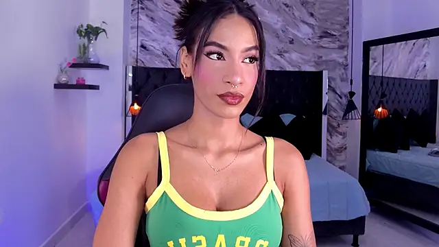 kitty collins  online show from June 17, 2026, 12:07 pm