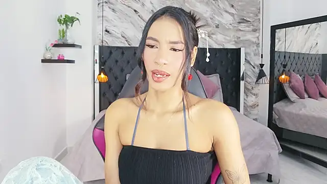 kitty collins  online show from June 24, 2026, 11:53 am
