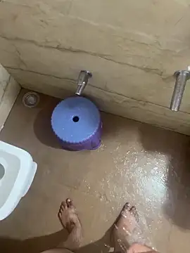 saumon3022 online show from October 26, 2025, 6:08 am