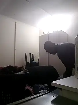 Snapshot of TmanZim2025 chatting on September 18, 2025, 6:10 pm TmanZim2025 online show from September 18, 2025, 6:10 pm