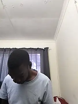 Snapshot of TmanZim2025 chatting on October 2, 2025, 3:52 pm TmanZim2025 online show from October 2, 2025, 3:52 pm