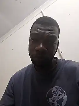 Snapshot of TmanZim2025 chatting on October 11, 2025, 9:13 pm TmanZim2025 online show from October 11, 2025, 9:13 pm