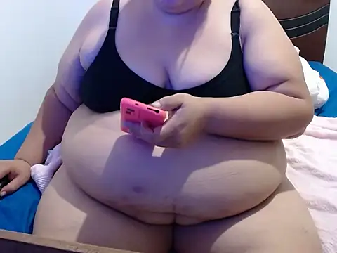 AleyDeluna online show from September 26, 2025, 4:49 am