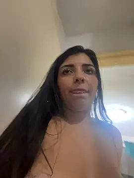 Isaa-Sweet online show from October 29, 2025, 9:27 pm