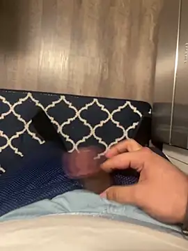 YoungBBCMilker online show from March 21, 2026, 1:21 am