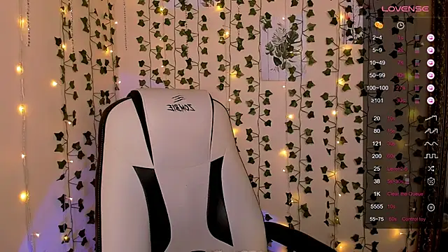 Snapshot of AnyaTaylor_ chatting on February 16, 2026, 2:29 am AnyaTaylor online show from February 16, 2026, 2:29 am