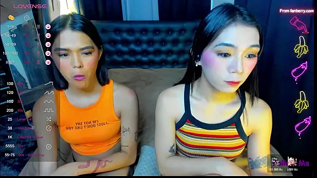 bellamoonlightX online show from May 13, 2026, 11:18 am