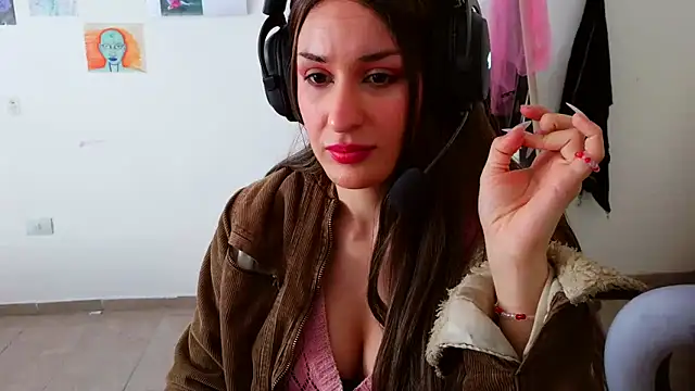 Snapshot of kendrafarq chatting on May 13, 2026, 6:38 pm kendrafarq online show from May 13, 2026, 6:38 pm