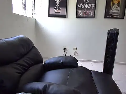 Dollarhot30 online show from March 29, 2026, 2:28 pm