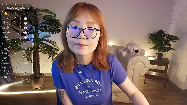 Erikawai online show from October 14, 2025, 2:12 am