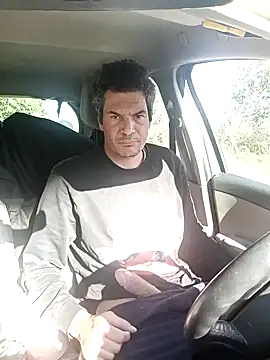 twitshe online show from October 6, 2025, 1:30 pm