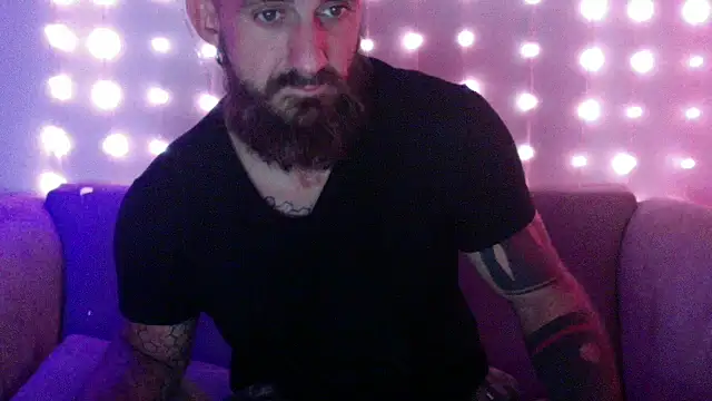 Bearlyfuckinglogan online show from August 4, 2026, 4:26 am