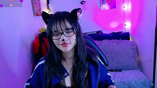 MiaVelvetDoll online show from October 21, 2025, 2:29 pm