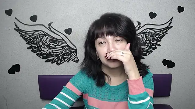 SelenaFly online show from September 26, 2025, 5:11 am