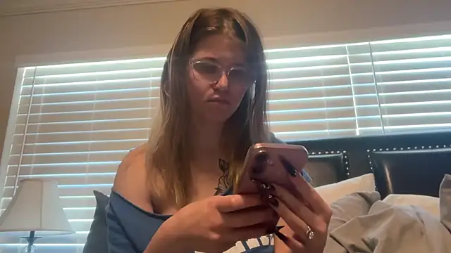 Riley ray69 online show from November 4, 2025, 3:44 pm