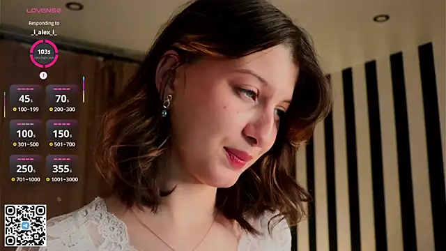 LorinaMaffitt online show from November 23, 2025, 6:19 pm