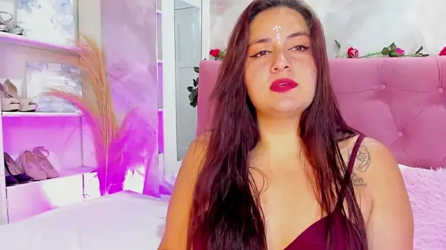 Victoria Guzman online show from November 1, 2025, 11:12 am