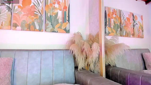 Snapshot of Celeste-Evanns chatting on November 28, 2025, 4:31 pm Celeste-Evanns online show from November 28, 2025, 4:31 pm