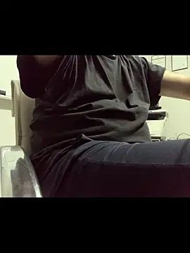 BurcuMertizmir online show from February 8, 2026, 10:35 pm