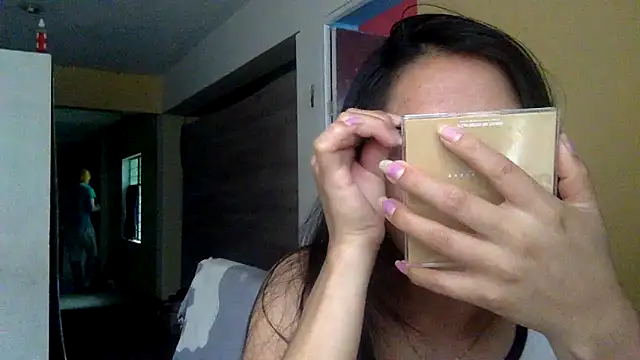 Snapshot of AlbyberCH chatting on November 28, 2025, 6:10 pm AlbyberCH online show from November 28, 2025, 6:10 pm