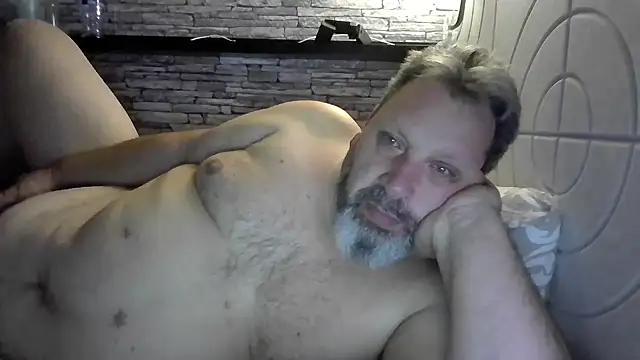 BigMan738xh online show from May 22, 2026, 10:37 pm