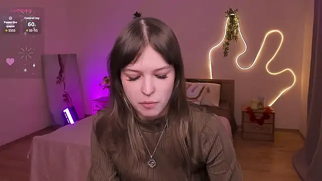 Lisa Blossom online show from April 23, 2026, 6:03 am