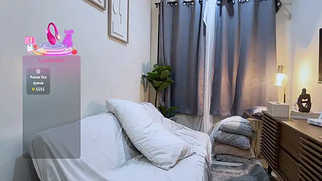 Snapshot of penny_coco chatting on October 31, 2025, 9:05 pm penny coco online show from October 31, 2025, 9:05 pm