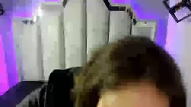  Emily rosee  online show from October 17, 2025, 11:24 am