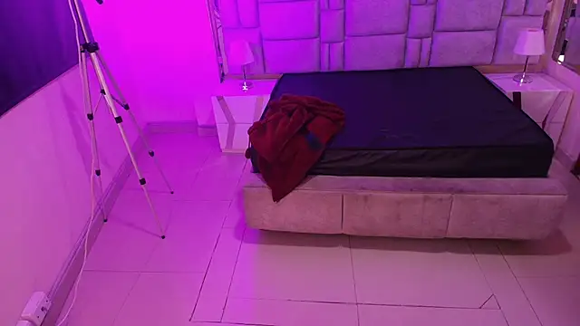  Emily rosee  online show from January 17, 2026, 12:21 pm