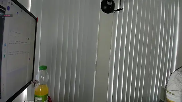 VictoriaParkeer online show from March 18, 2026, 12:30 pm