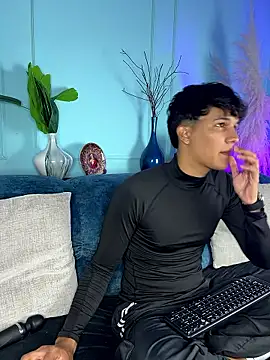 Leo Savage  online show from January 18, 2026, 3:10 am