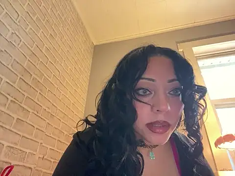 Kendall knox online show from October 13, 2025, 5:35 pm