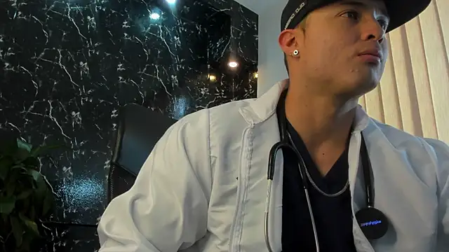 Snapshot of Alexander_ferre chatting on September 11, 2025, 4:07 pm Alexander ferre online show from September 11, 2025, 4:07 pm