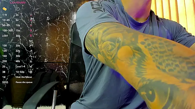 Snapshot of Alexander_ferre chatting on September 20, 2025, 2:51 pm Alexander ferre online show from September 20, 2025, 2:51 pm