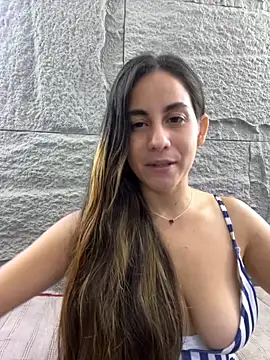 CamileX online show from October 16, 2025, 1:45 pm