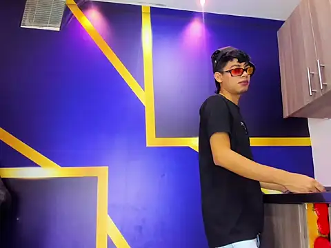 Snapshot of gustavo_saaled19_ chatting on September 14, 2025, 7:57 pm gustavo saaled19 online show from September 14, 2025, 7:57 pm