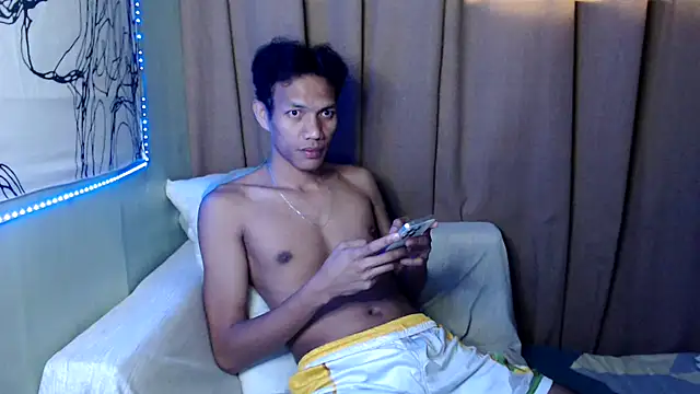 fantasy davidxx online show from September 20, 2025, 8:37 am
