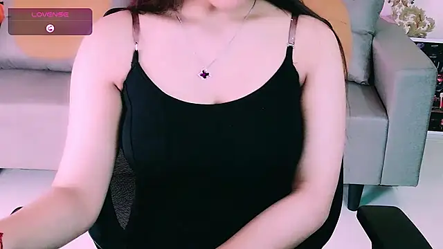 Snapshot of My_Rose chatting on February 24, 2026, 2:48 pm My Rose online show from February 24, 2026, 2:48 pm