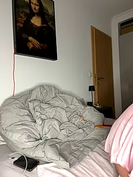 OliviaaFischer online show from November 14, 2025, 6:17 pm