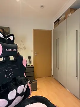 OliviaaFischer online show from February 20, 2026, 11:43 am