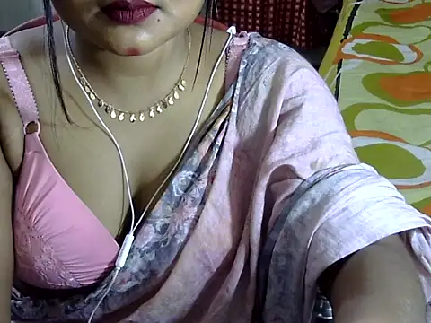 Nusrat Faria07 online show from October 14, 2025, 12:50 pm