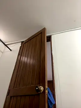 emma hot2006 online show from November 12, 2025, 3:56 pm