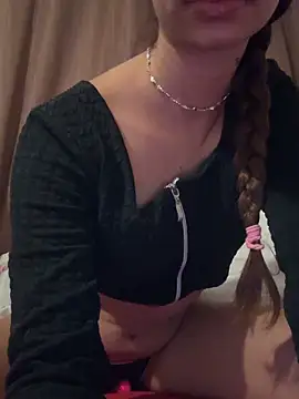 FadaPerigosa online show from April 14, 2026, 2:17 am