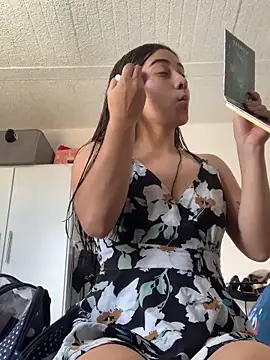 miaftmax online show from September 27, 2025, 4:23 pm