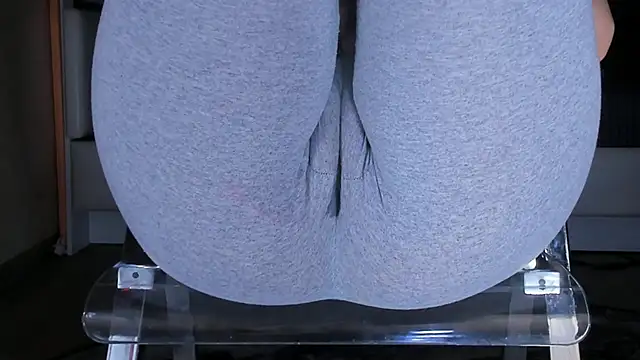 Cameltoe squirt inPants online show from March 27, 2026, 3:12 pm