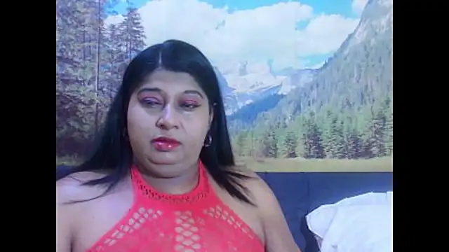 Snapshot of indianhoney694u chatting on March 4, 2026, 5:02 am indianhoney694u online show from March 4, 2026, 5:02 am